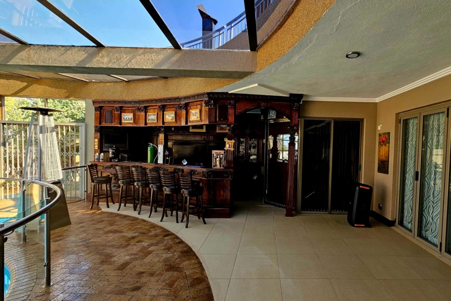 4 Bedroom Property for Sale in Heuwelsig Free State